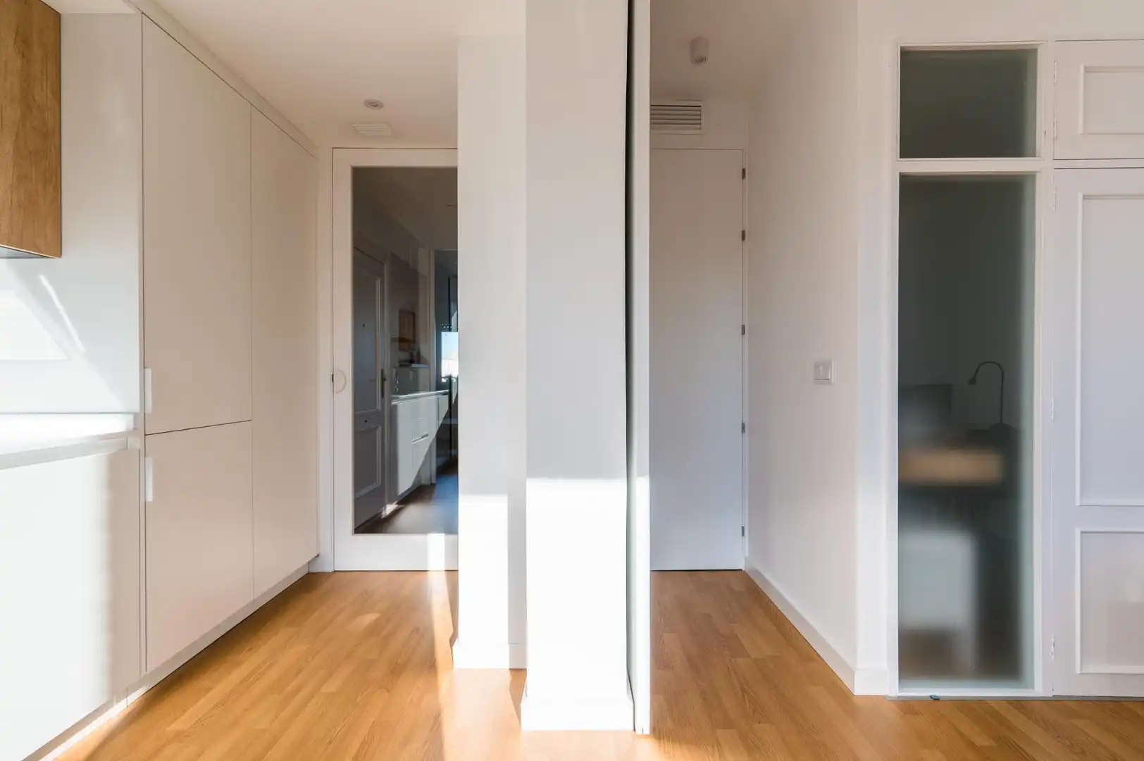 Flat for rent in Sevilla  with Air Conditioner and Furnished