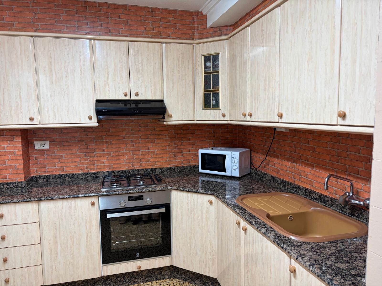 Kitchen of Flat to rent in Villena  with Air Conditioner, Furnished and Oven