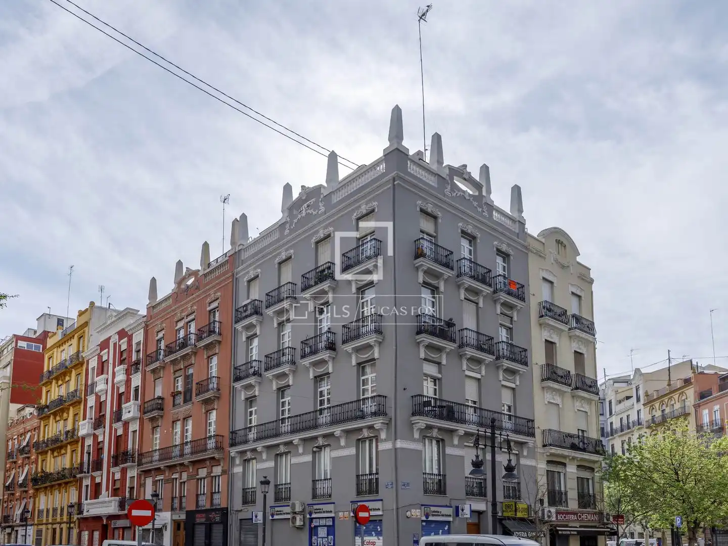 Vista exterior de Pis en venda en Valencia amb Aire condicionat i Calefacció