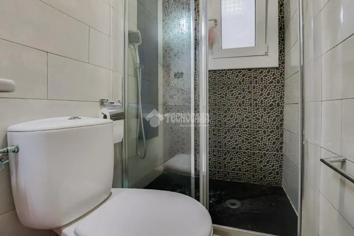 Bany de Pis en venda en Montcada i Reixac