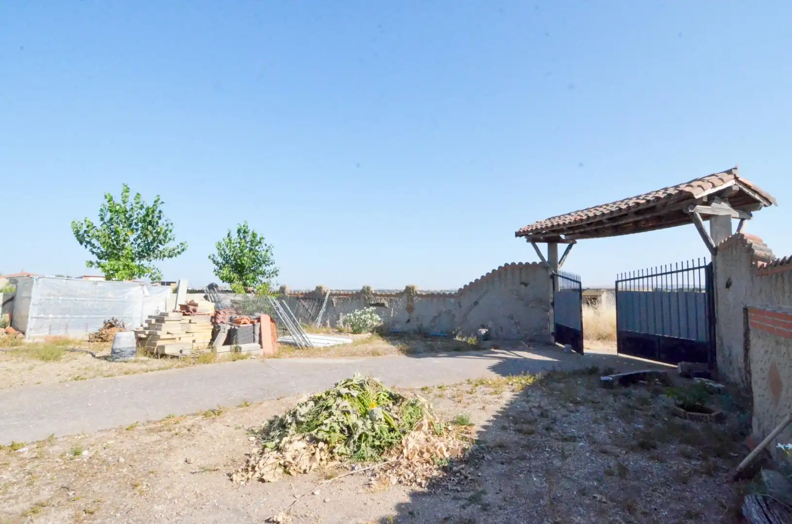 Industrial buildings for sale in Calvarrasa de Arriba