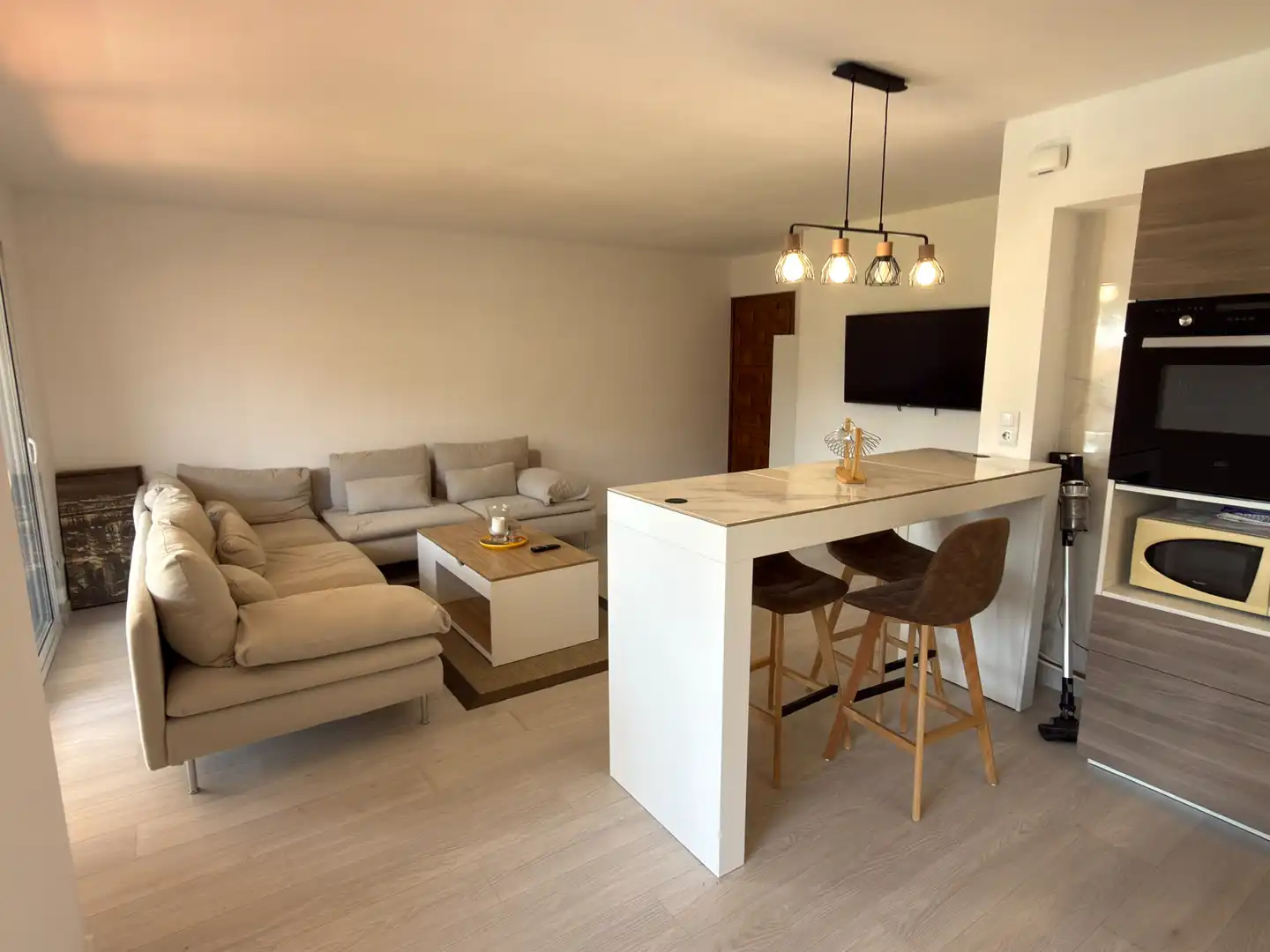 Sala d'estar de Apartament en venda en Palafrugell amb Calefacció, Parquet i Terrassa