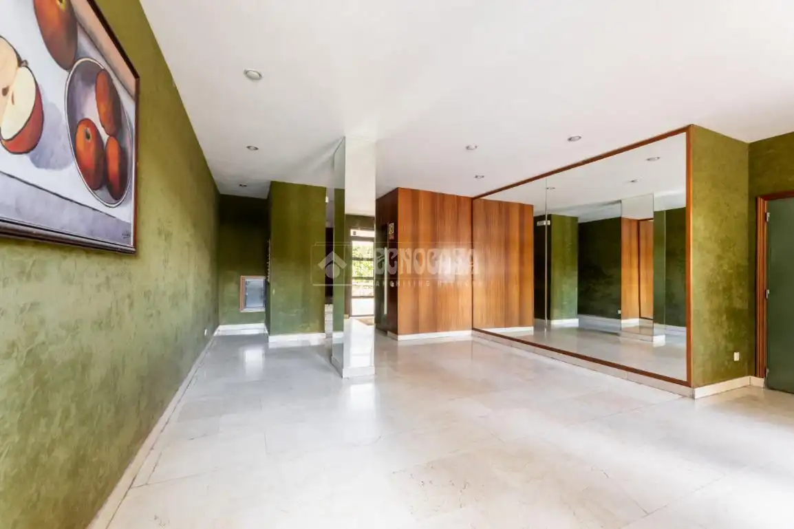 Wohnung zum Verkauf in Las Rozas de Madrid mit Klimaanlage, Heizung und Terrasse