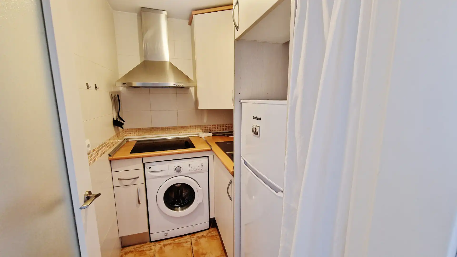 Cuina de Apartament en venda en Vélez de Benaudalla amb Aire condicionat, Calefacció i Balcó