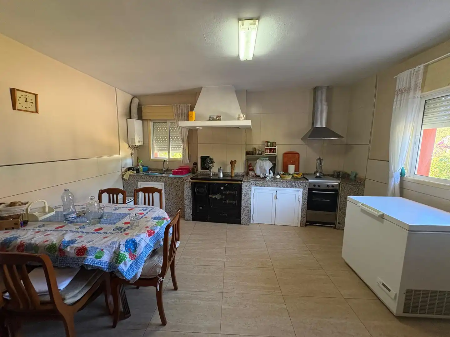 Cocina de Casa o chalet en venta en Covelo con Jardín privado, Trastero y Amueblado