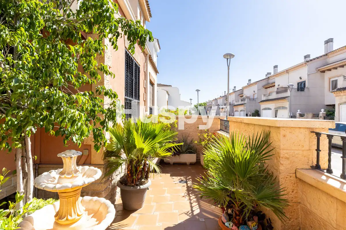 Casa pareada con balcón en venta en Carrer de Sedaví, imagen 52