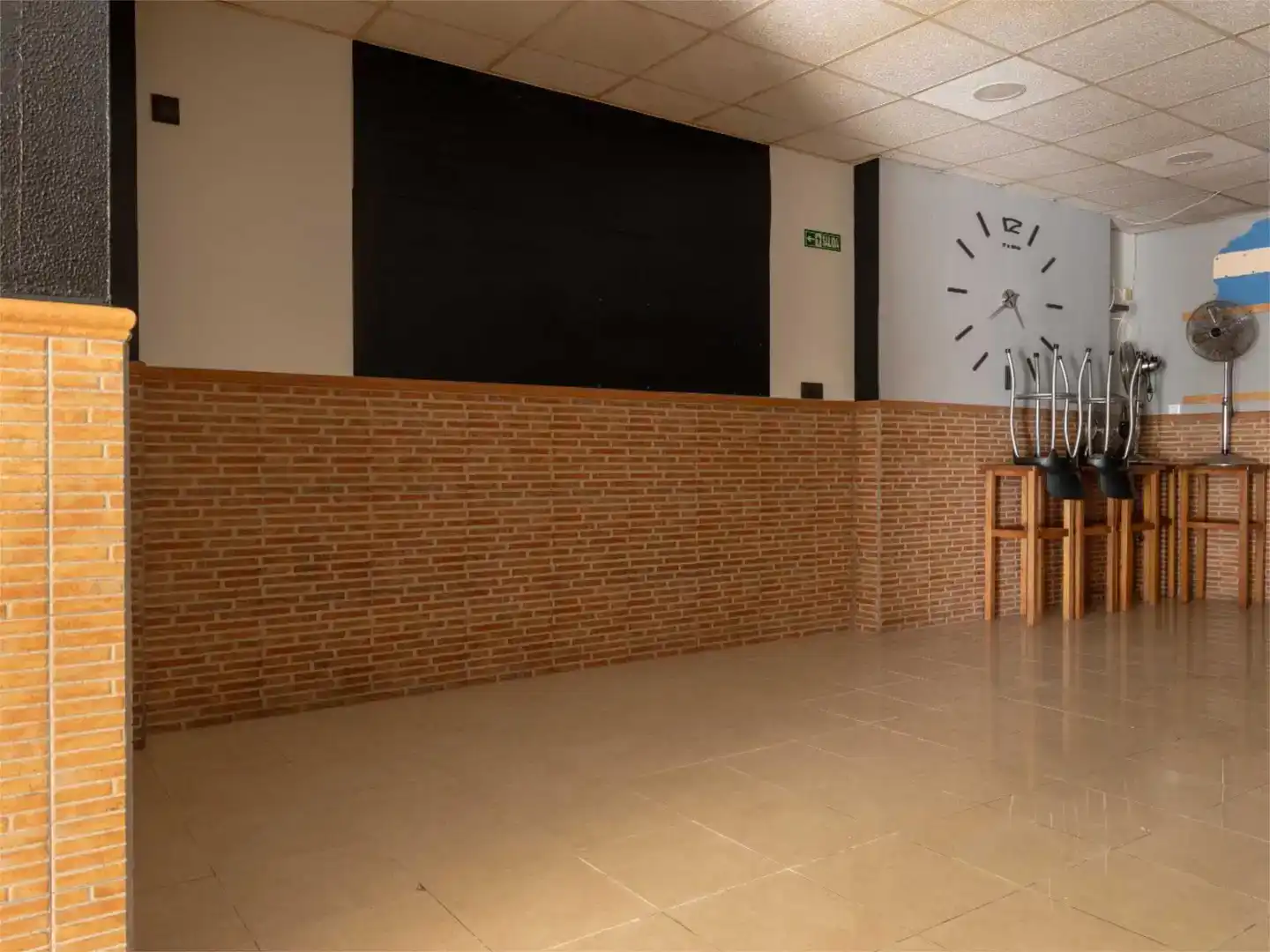 Commercial properties for sale in Rota  with Air Conditioner and Furnished