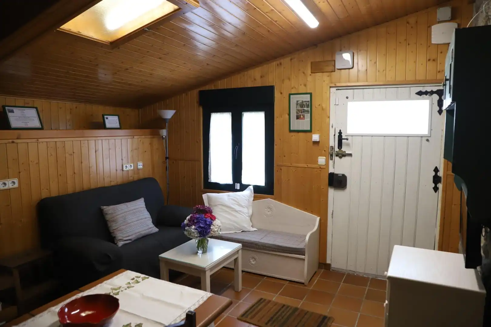 Sala de estar de Casa o chalet en venta en Portas con Jardín privado, Terraza y Trastero