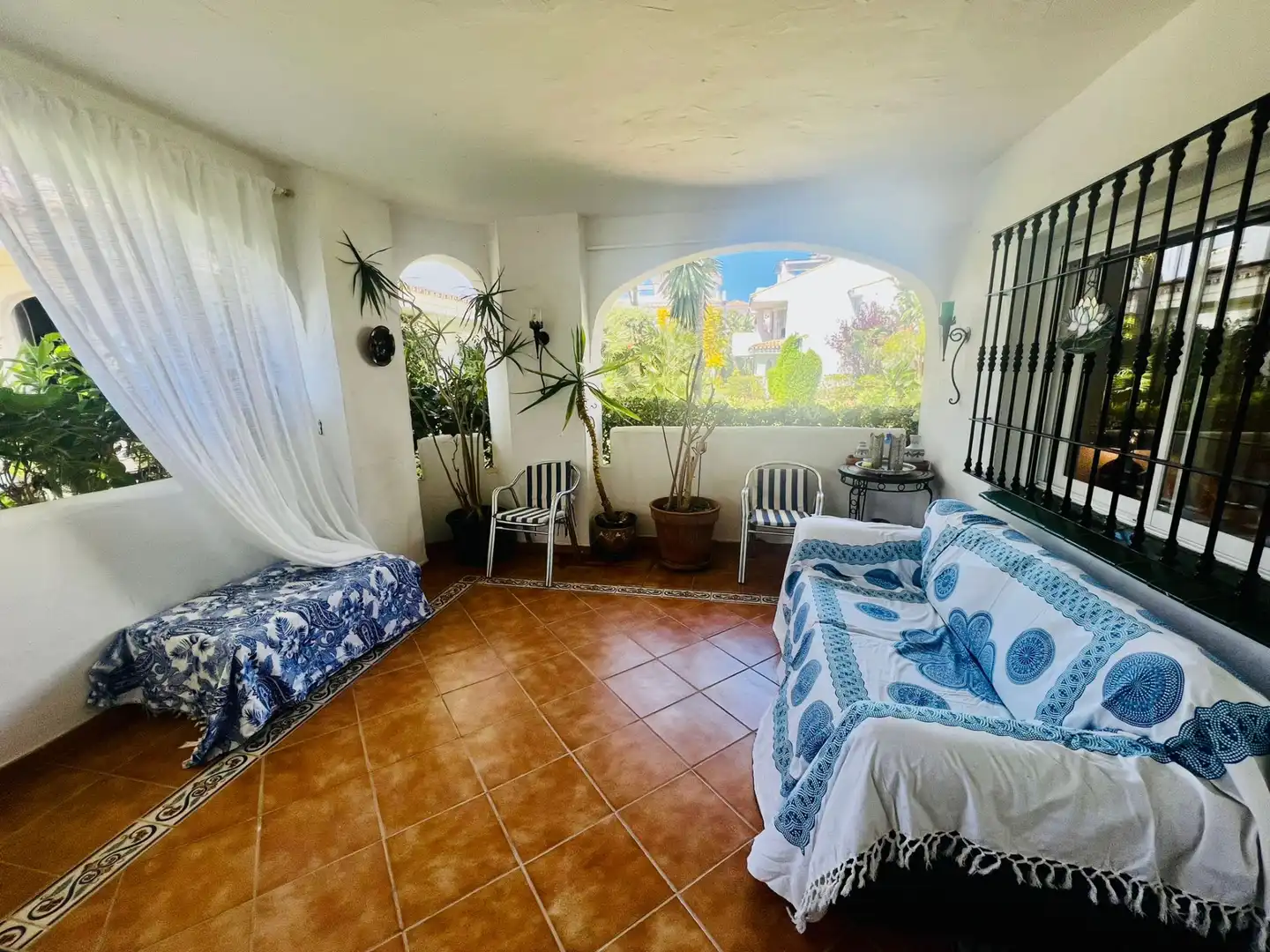 Erdgeschoss zur Miete in ALMOGIA-NARANJOS MARBELLA, 3, La Dama de Noche - La Alzambra