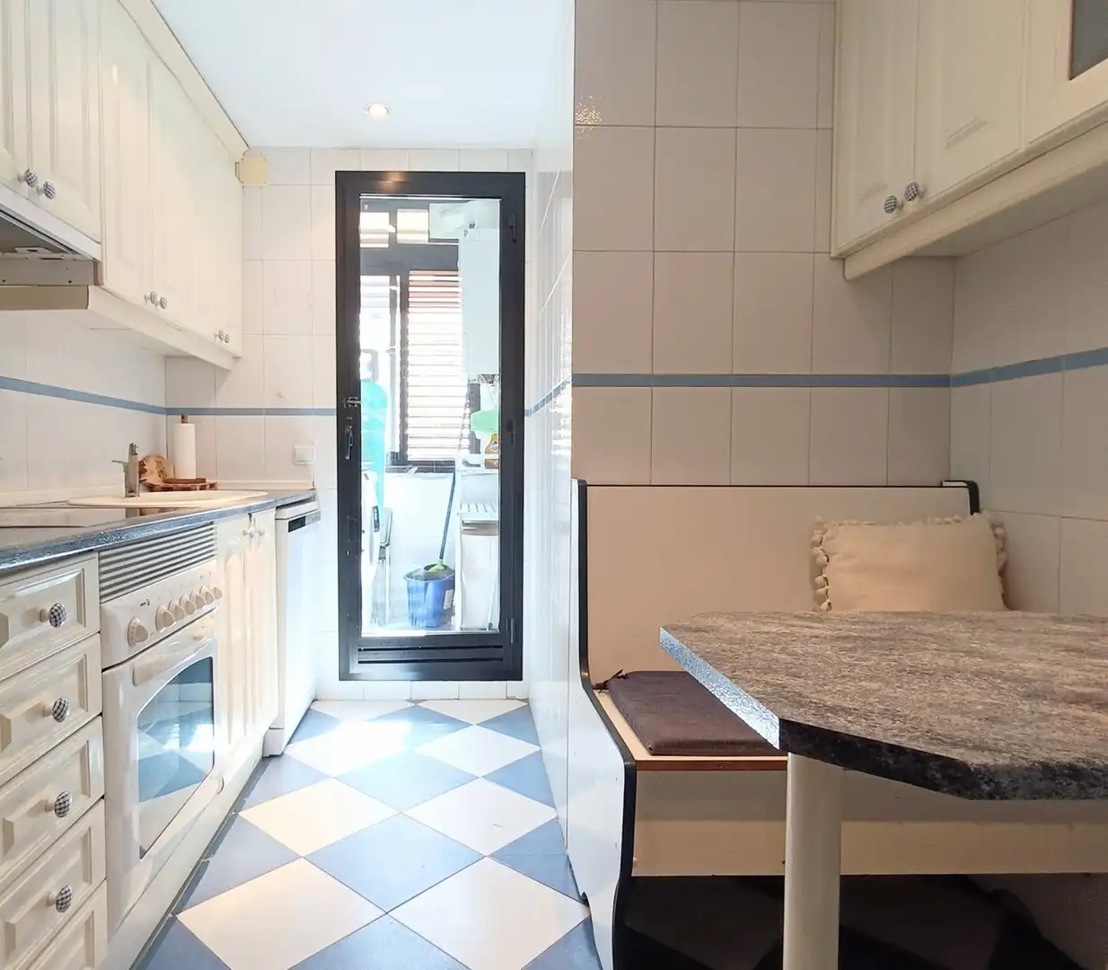 Cocina de Piso de alquiler en Madrid con Aire acondicionado, Calefacción y Parquet