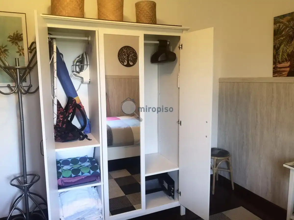 Bedroom of Flat for share in El Rosario  with Terrace