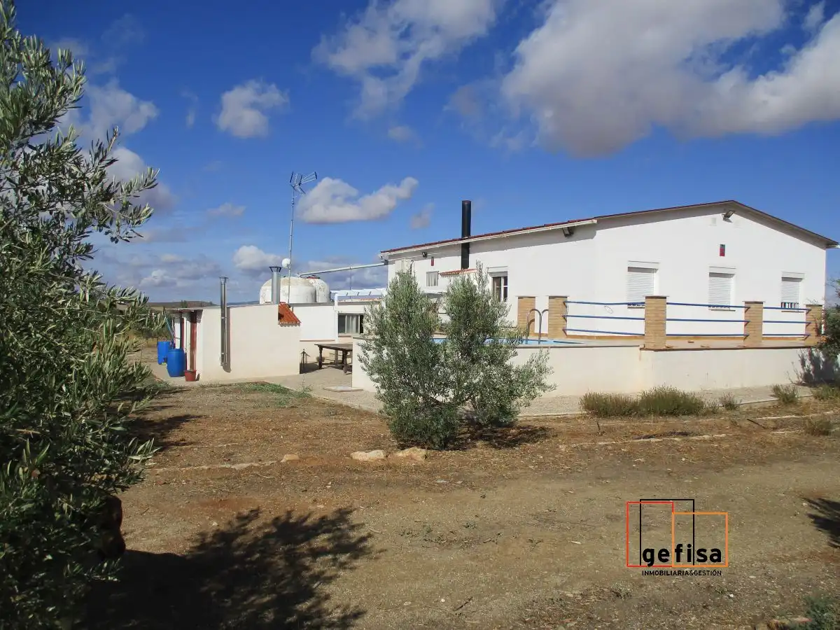 Chalet en venta en Valdepeñas, imagen 3