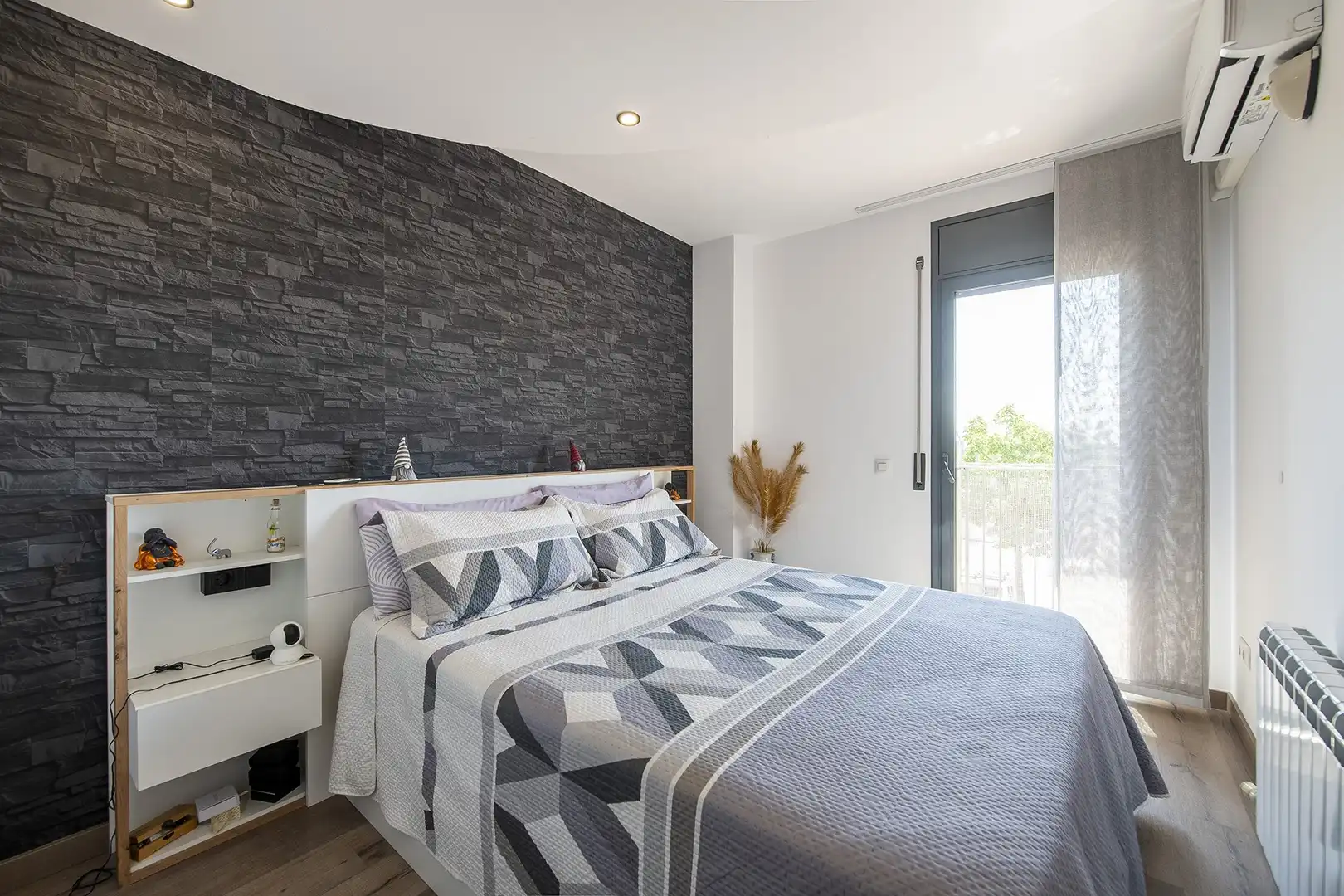 Habitación de Piso en venta en Banyoles con Calefacción, Trastero y Balcón