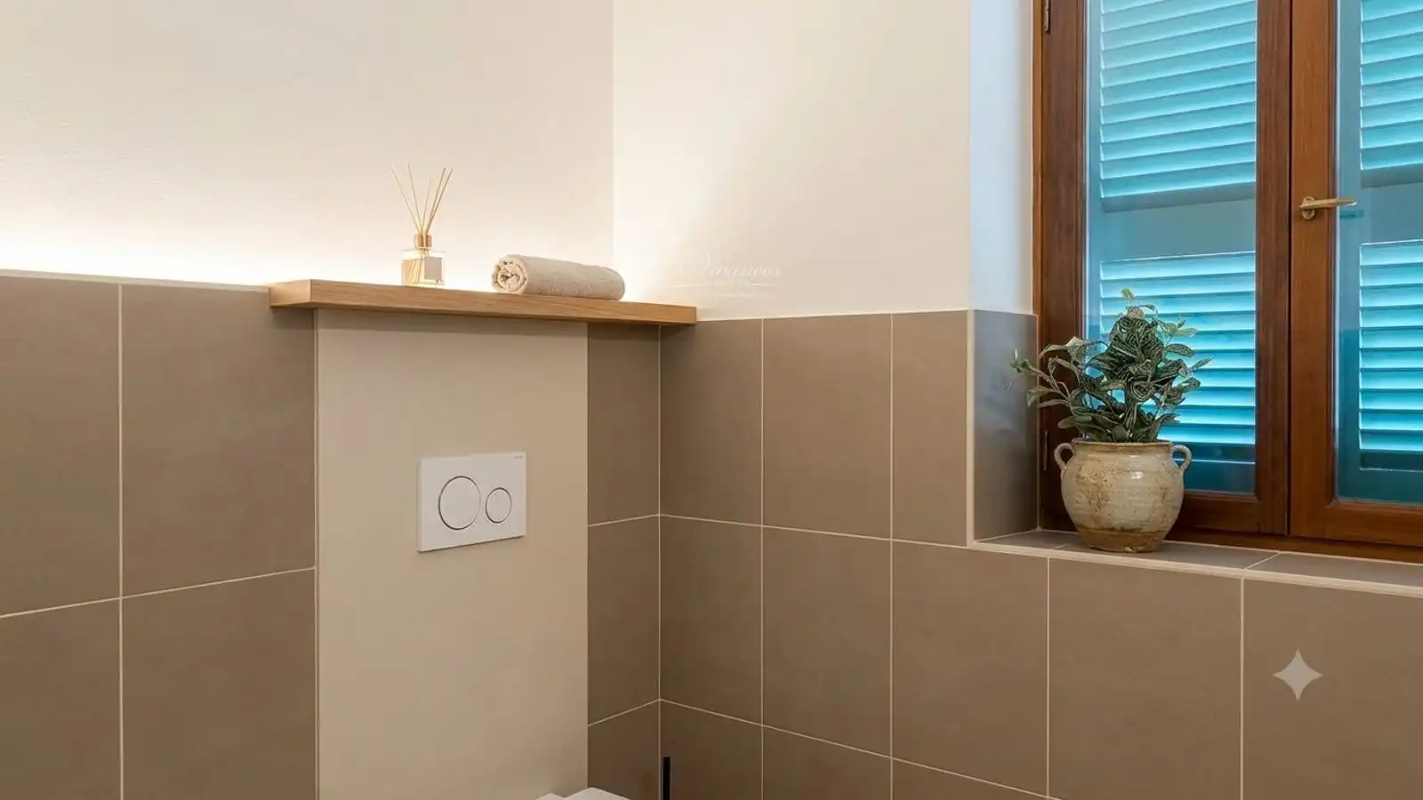 Bathroom of Houses for rent in Santa Eugènia  with Air Conditioner and Swimming Pool