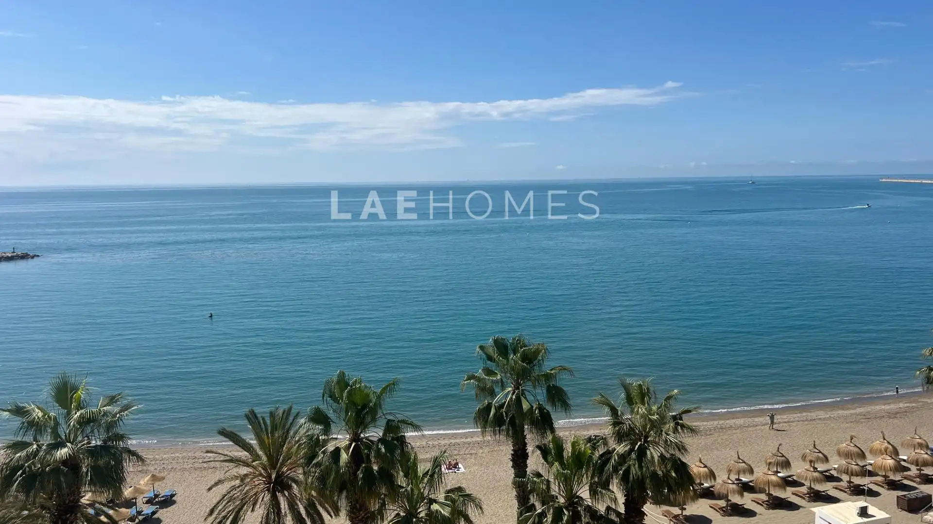 Exterior view of Attic for rent in Málaga Capital  with Parquet flooring