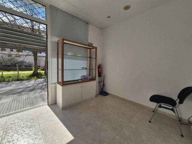 Local comercial en Alquiler en Valle de Mena