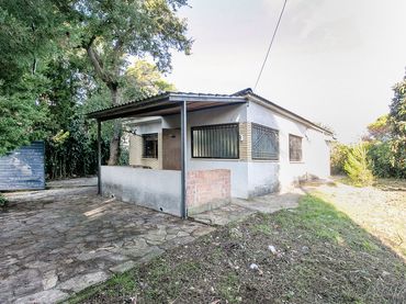 Villa zum Verkauf in C/ Enric Prat de la Riba