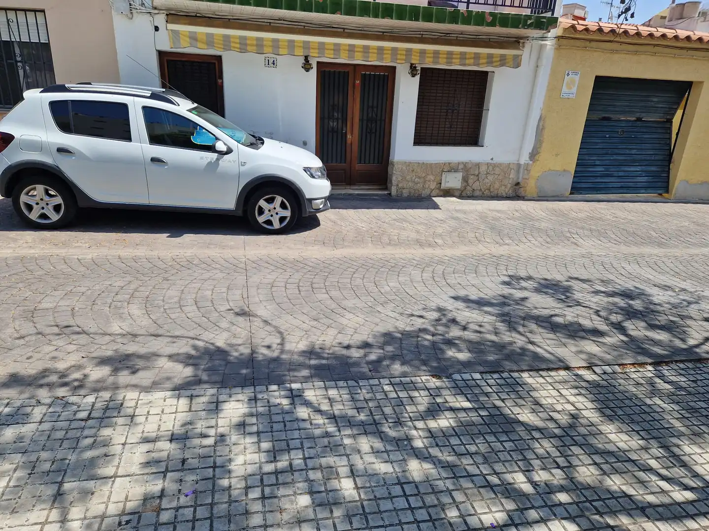 Parking of Detached homes for sale in Sitges