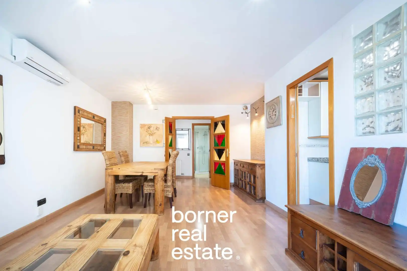 Vista exterior de Piso en venta en Rubí con Aire acondicionado, Calefacción y Parquet