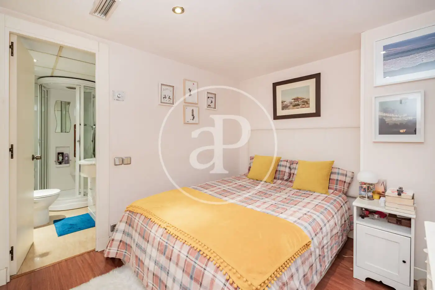 Schlafzimmer von Maisonette zur Miete in Madrid mit Klimaanlage, Heizung und Privatgarten