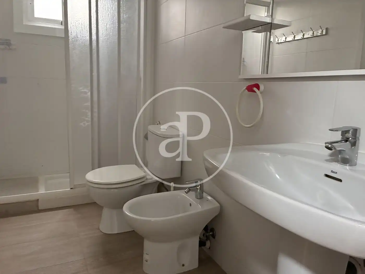 Bathroom of Flat for rent in Elche / Elx  with Air Conditioner, Heating and Furnished