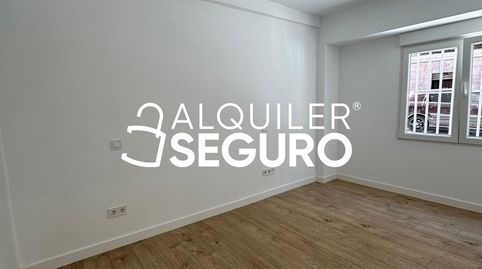 Foto 5 de Piso de alquiler en Guindales, Zona Renfe, Alcorcón