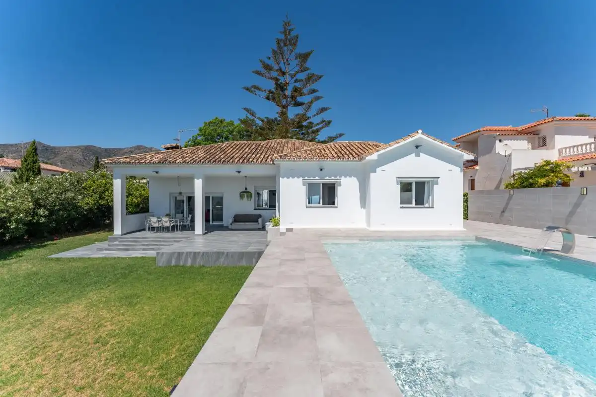 Exterior view of Houses for sale in Málaga  with Air Conditioner, Heating and Private garden