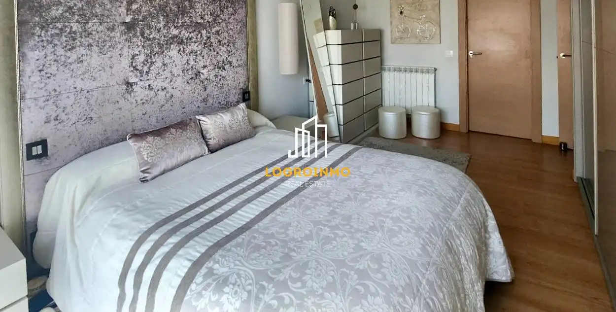 Schlafzimmer von Wohnung zum Verkauf in  Logroño mit Klimaanlage, Heizung und Terrasse