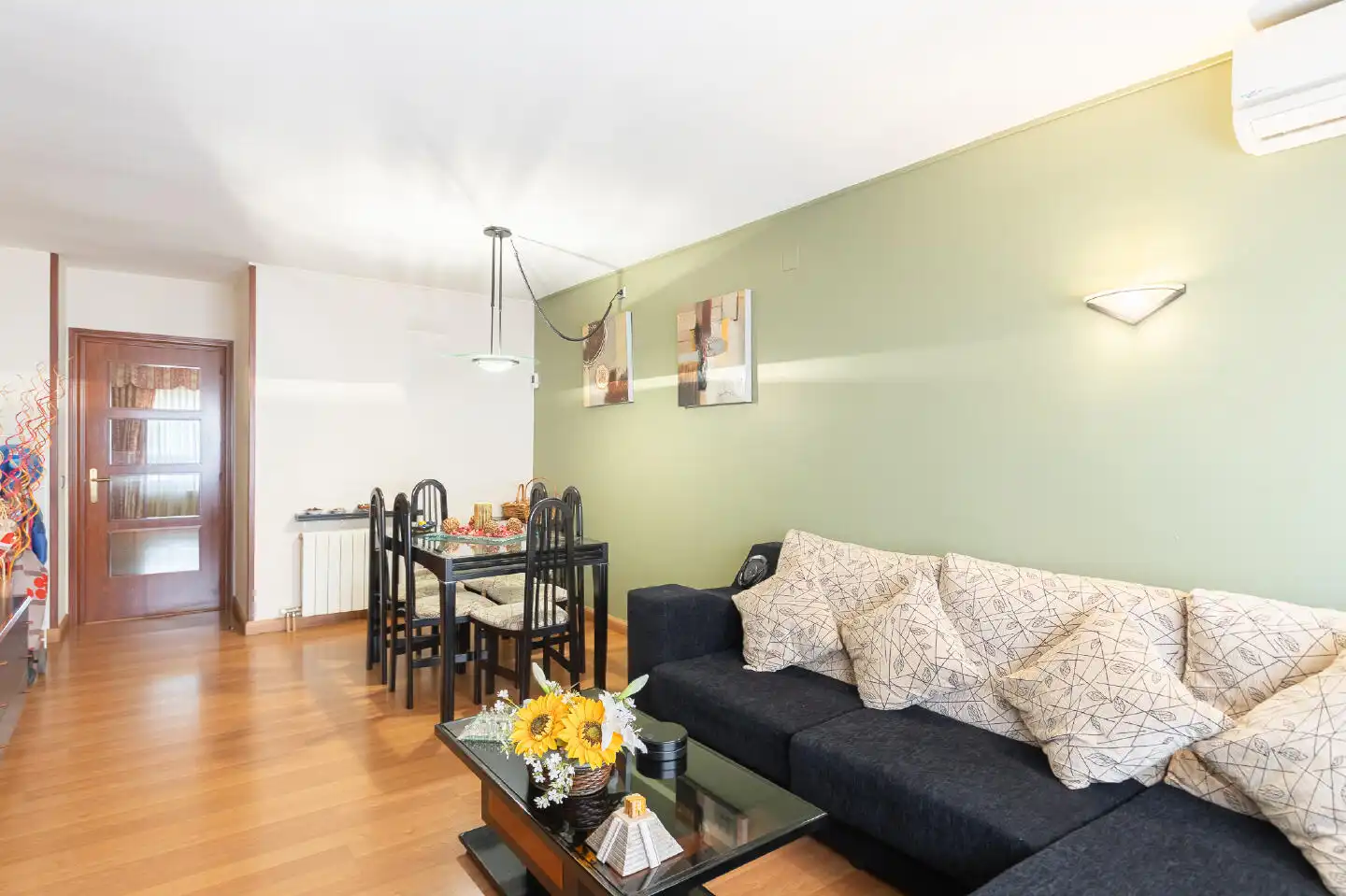 Living room of Flat for sale in Sant Adrià de Besòs