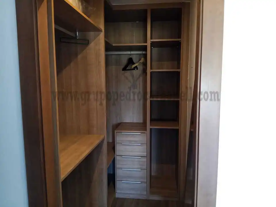 Habitación de Piso en venta en Elche / Elx con Aire acondicionado, Terraza y Amueblado