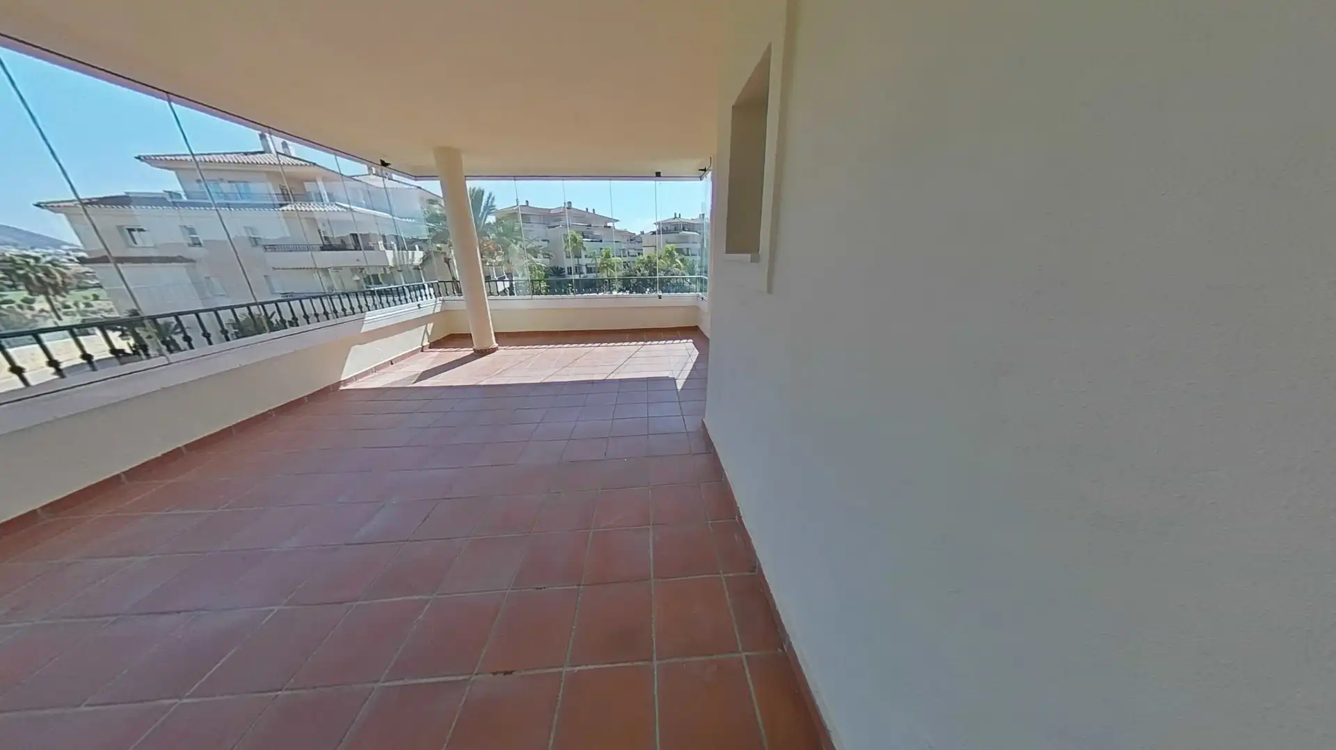Terraza de Piso en venta en Mijas con Trastero y Piscina