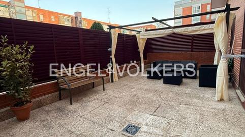 Foto 2 de Pis de lloguer a Salvador, Madrid Capital