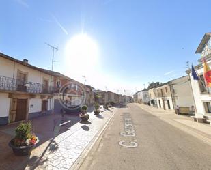 Vista exterior de Casa o xalet en venda en Villasbuenas amb Calefacció, Terrassa i Piscina
