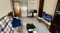 Living room of Flat for sale in  Zaragoza Capital  with Air Conditioner, Heating and Furnished