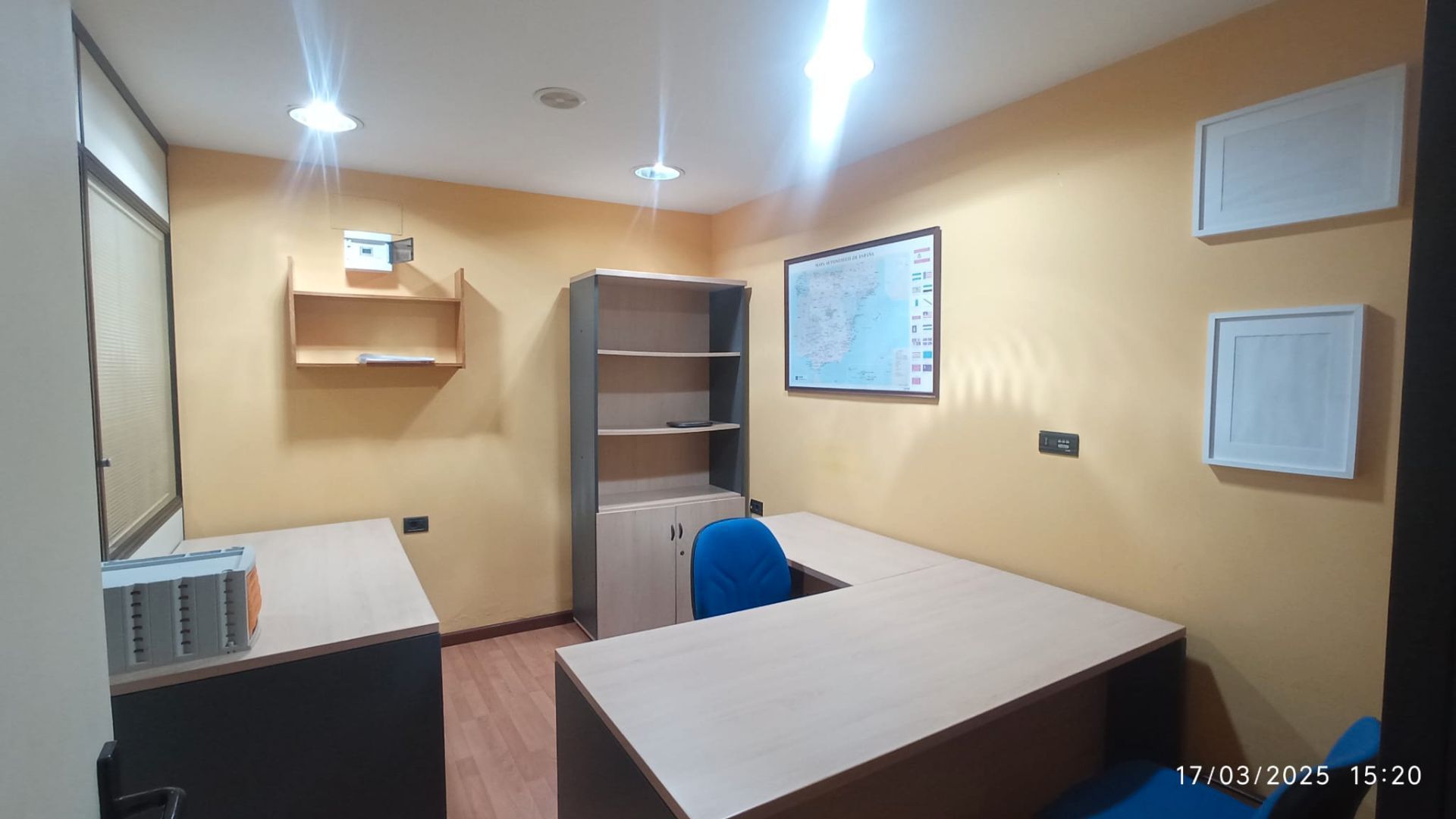 Oficina de lloguer a Llano
