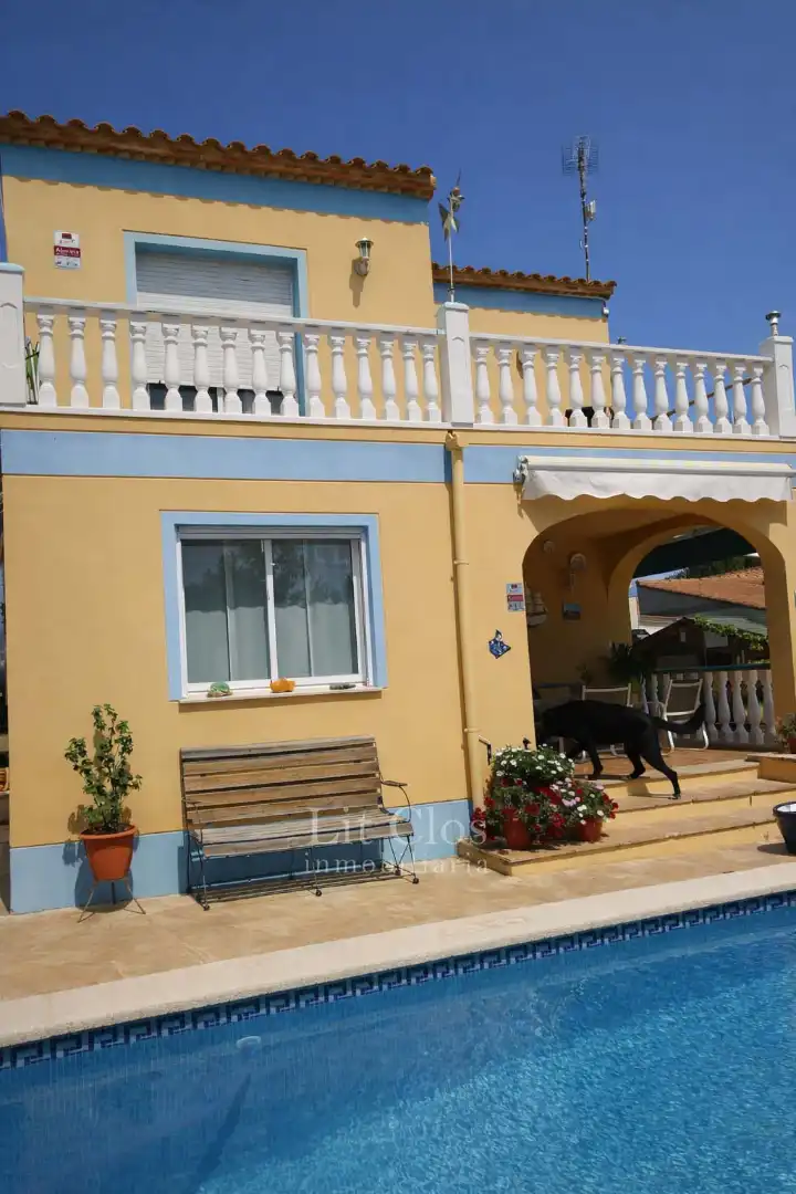 Villa avec piscine à vendre à Carrer Mar, imagen 3