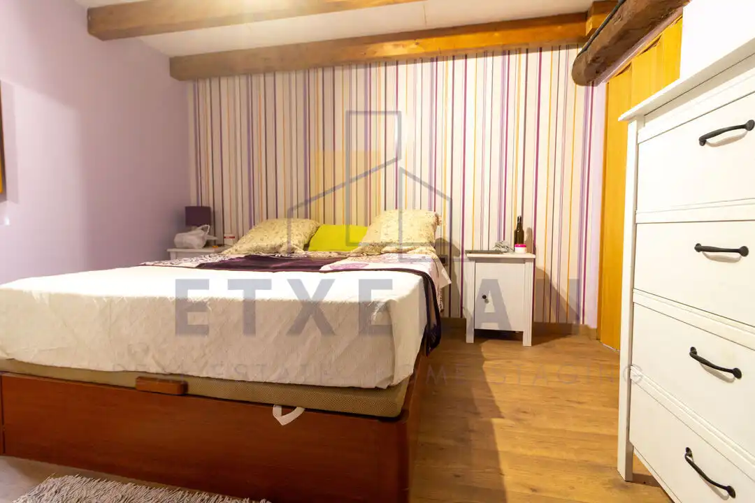 Habitación de Finca rústica en venta en Orozko con Calefacción, Jardín privado y Piscina
