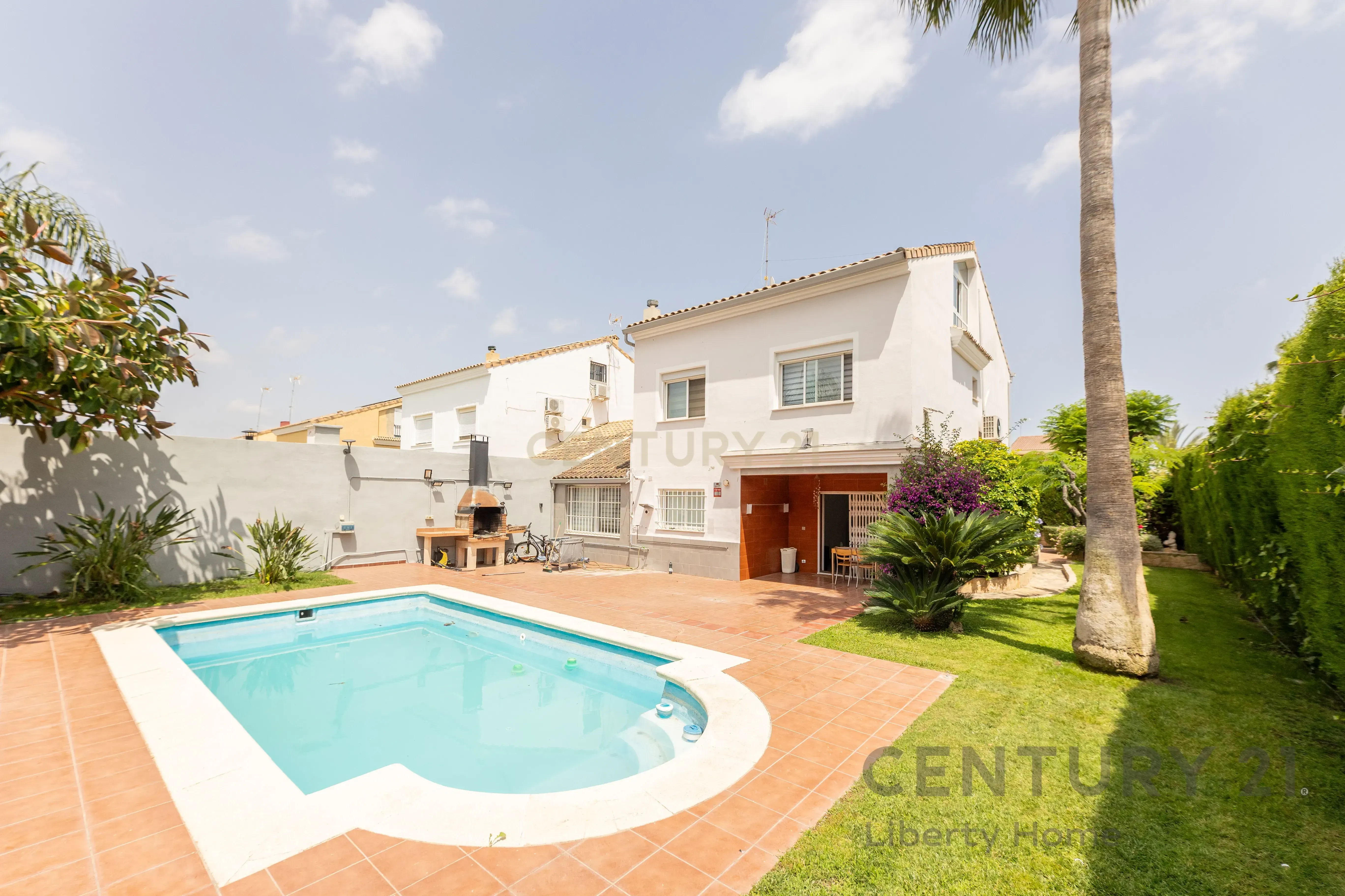 Exterior view of House or chalet for sale in San Antonio de Benagéber  with Air Conditioner and Swimming Pool