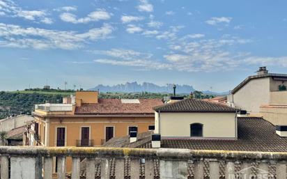 Vista exterior de Àtic en venda en Manresa amb Terrassa i Balcó