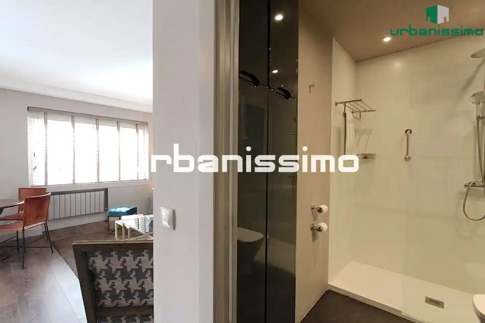Baño de Apartamento en venta en Madrid con Aire acondicionado, Calefacción y Amueblado