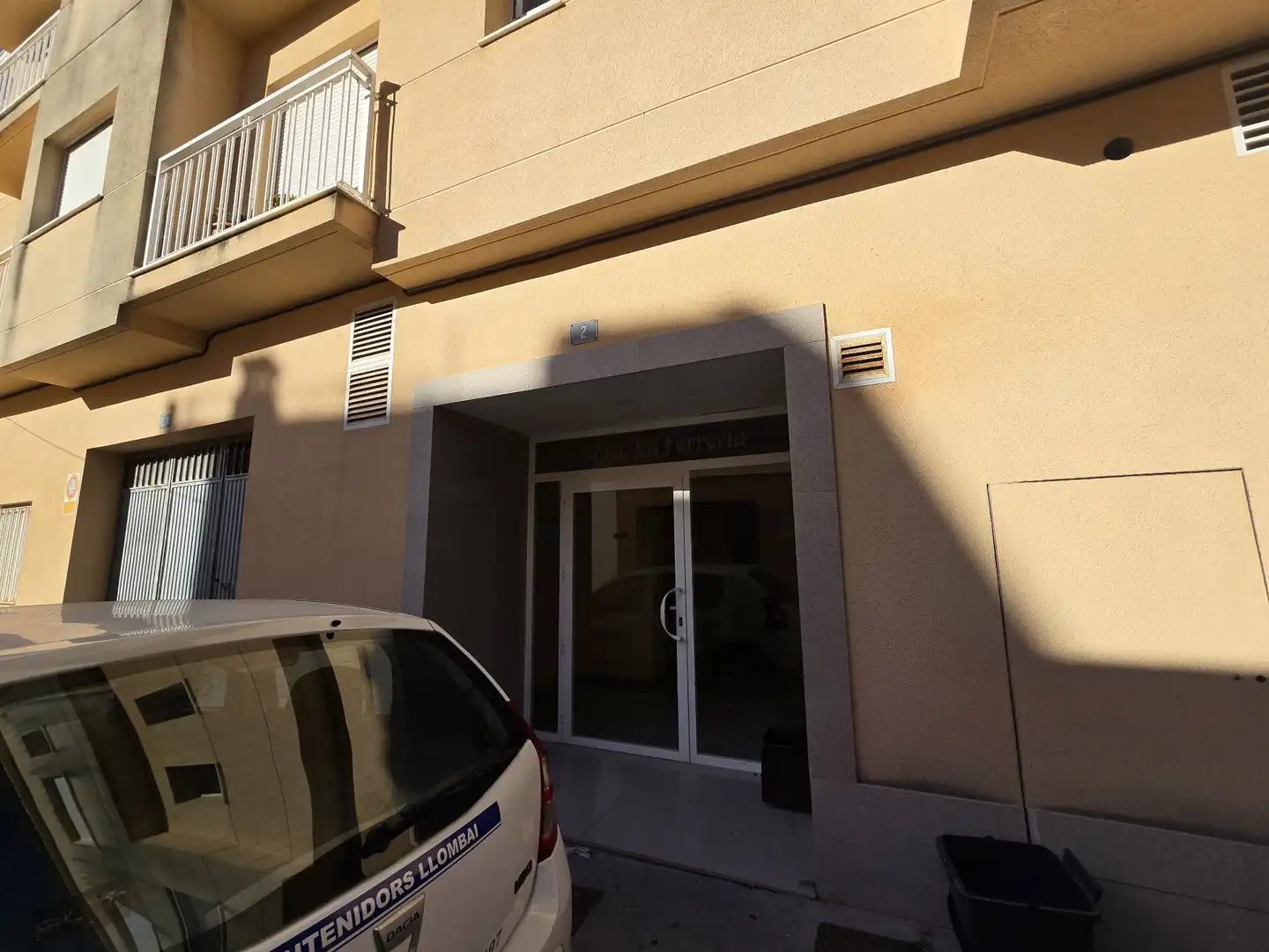 Exterior view of Flat for sale in Llombai