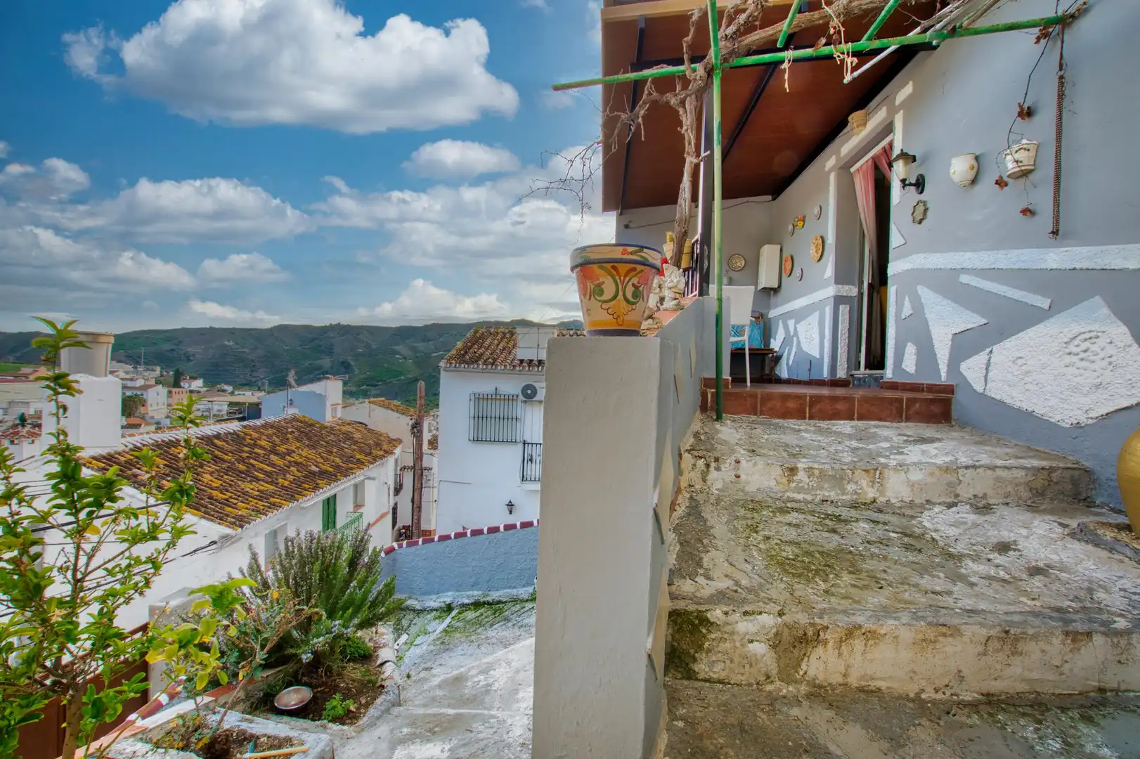 Vista exterior de Casa adosada en venta en Benamargosa