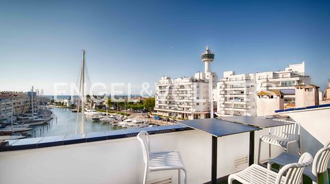 Hermoso apartamento dúplex con 2 parkings