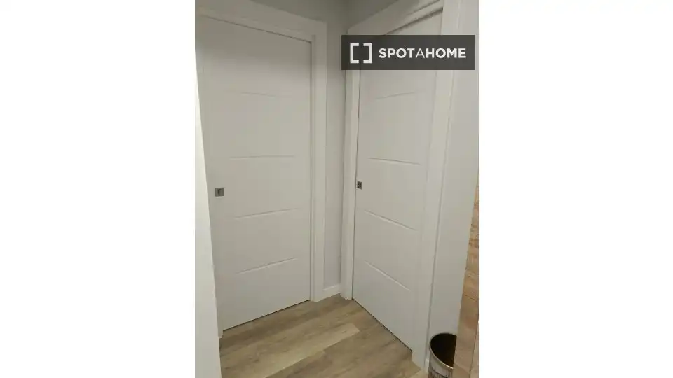 Dormitori de Apartament per a compartir en Bilbao  amb Aire condicionat, Calefacció i Terrassa