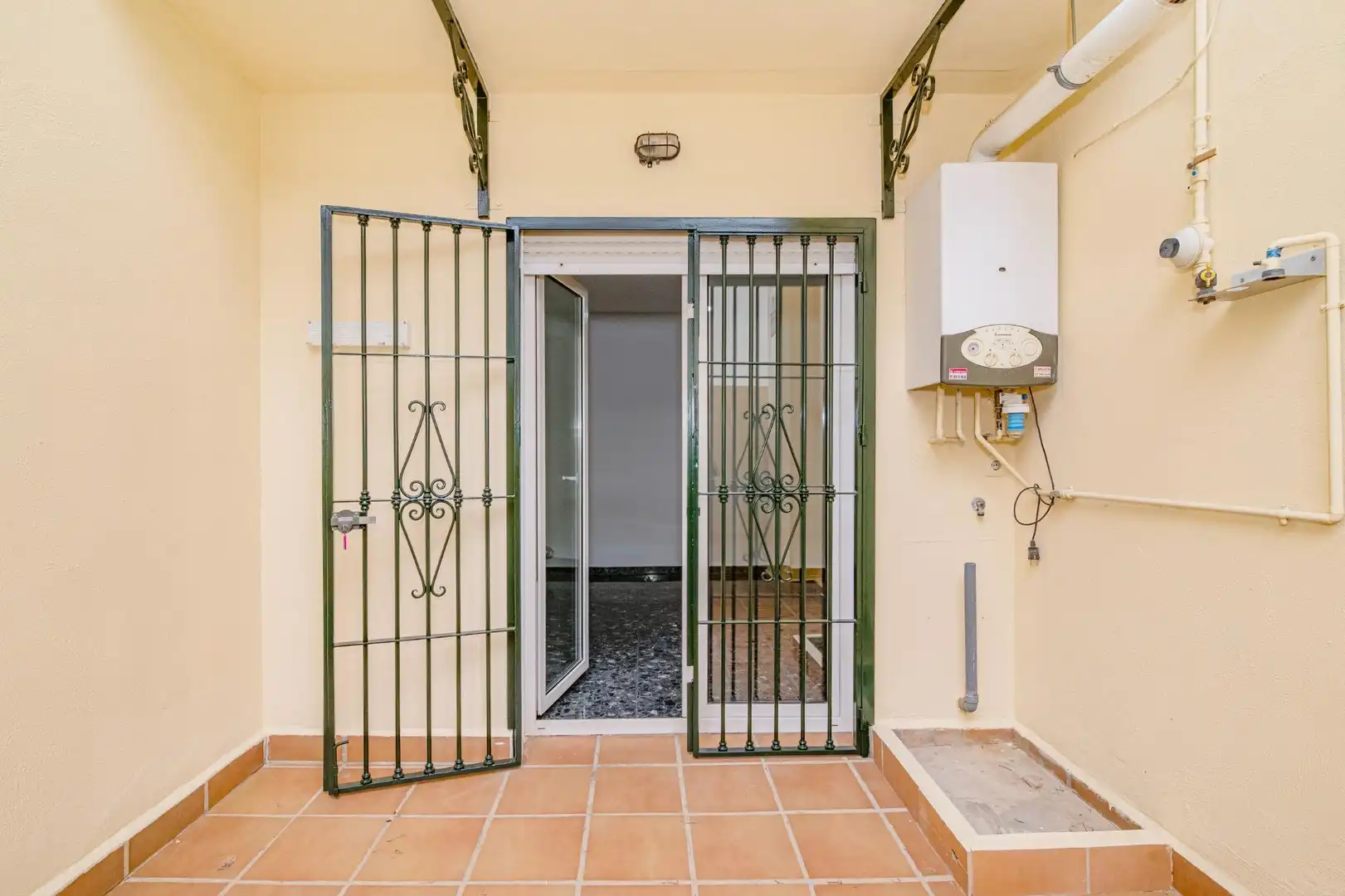 Terraced house with terrace for sale in Calle GARDENIA, imagen 5
