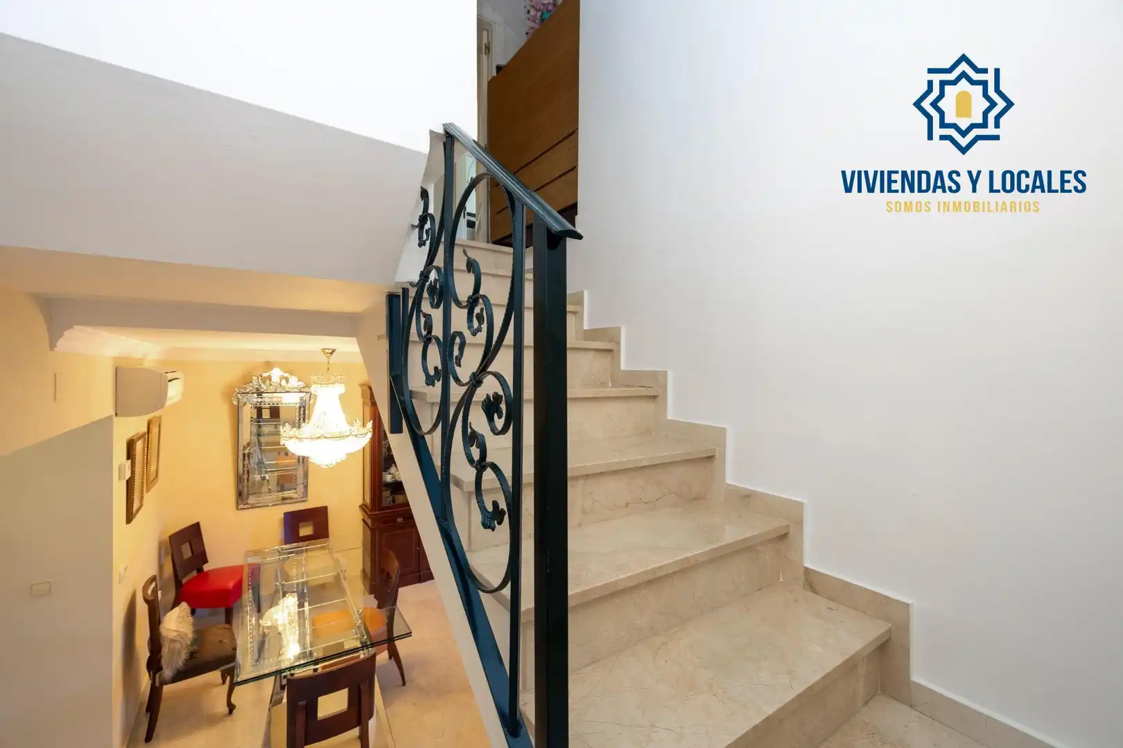 Casa adosada en venta en Granada con Aire acondicionado, Calefacción y Jardín privado