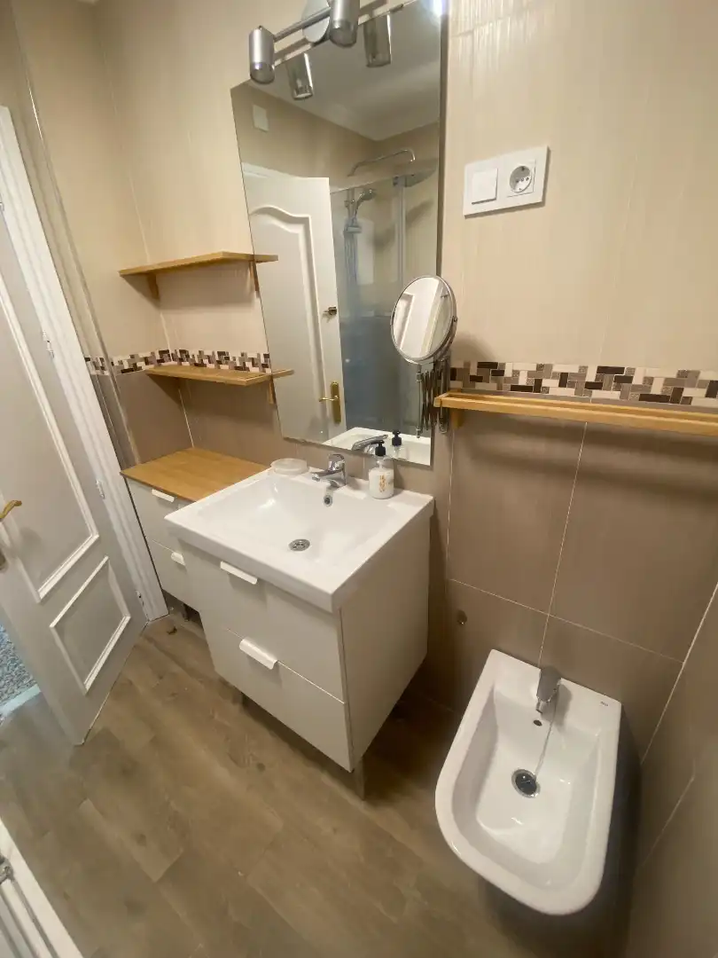 Bathroom of Flat for rent in Málaga  with Terrace, Furnished and Washing machine