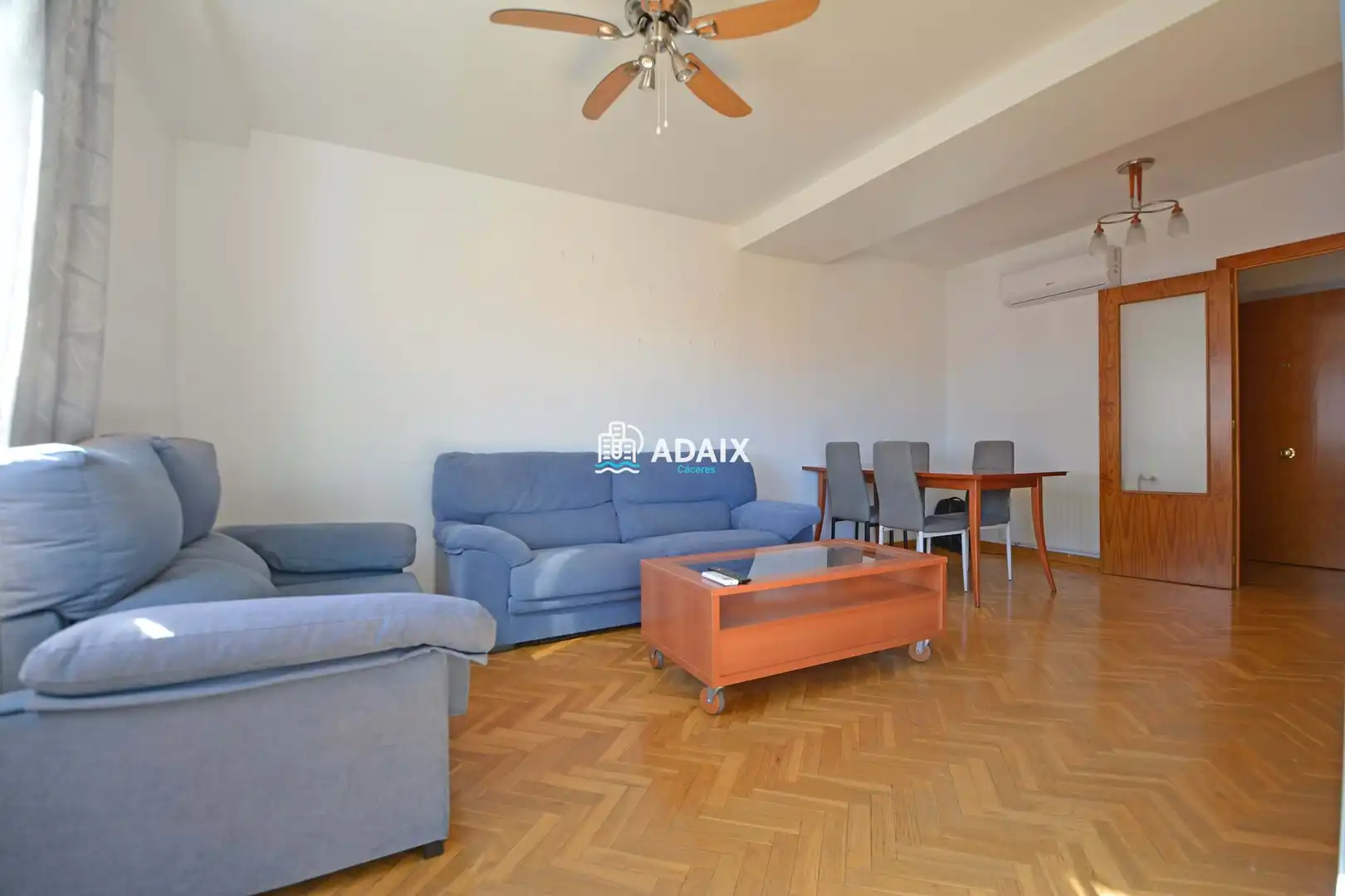 Sala d'estar de Pis en venda en Cáceres amb Aire condicionat, Calefacció i Terrassa