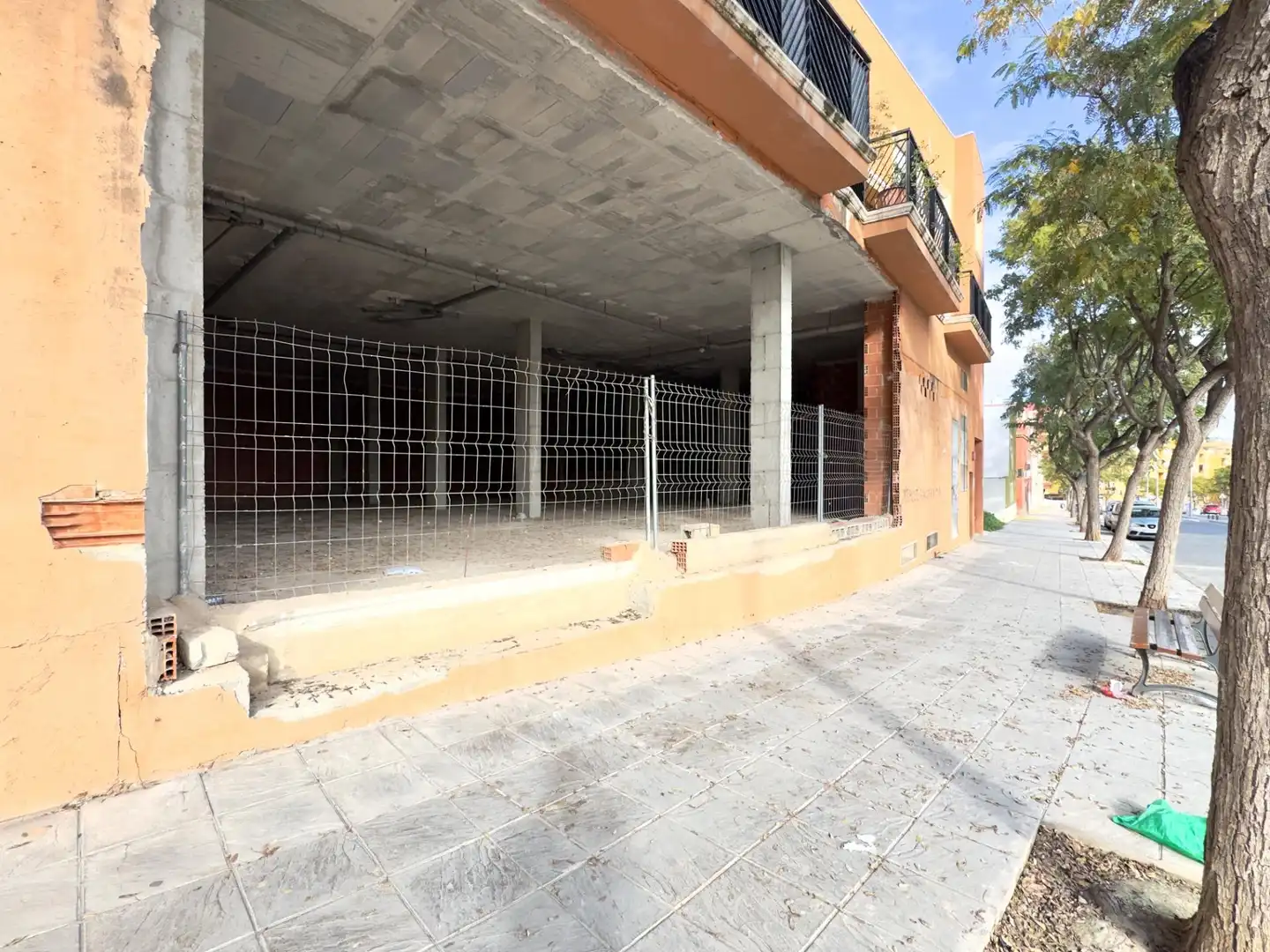 Vista exterior de Local en venta en Aspe