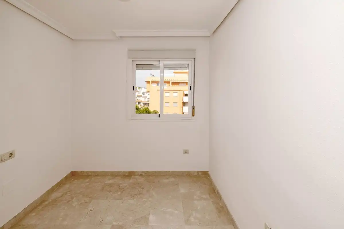 Piso con terraza en venta en Calle Grazalema, imagen 15